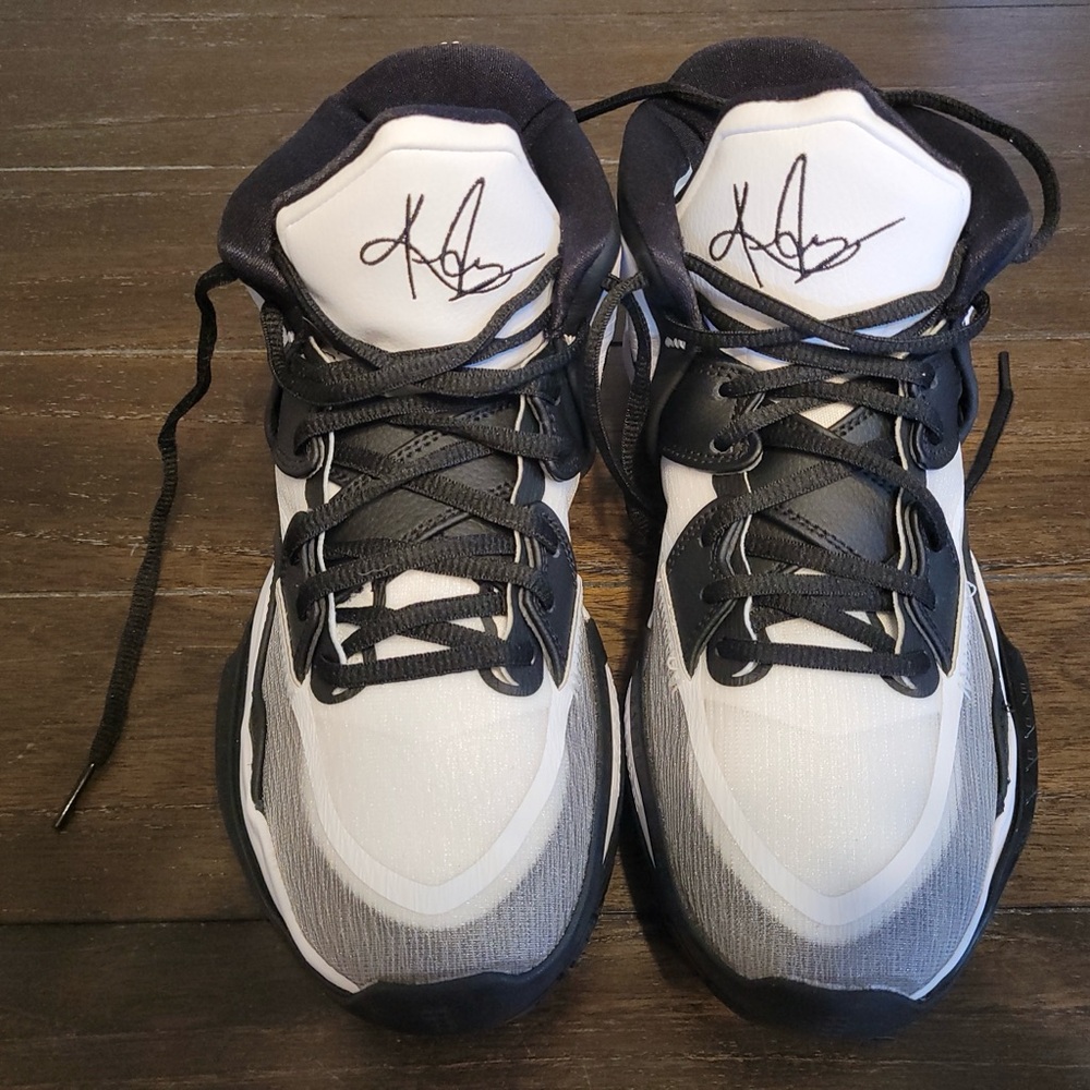 NIKE KYRIE INFINITY TB WHITE-BLACK-WHITE SZ 12
